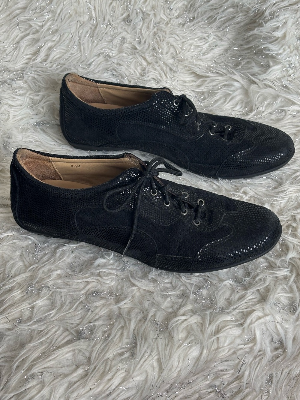 Vaneli Black Women’s Lace-Up Suede Faux Snake Shoes Size 9.5M